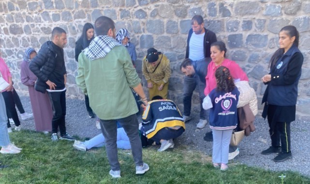 Komşu ilde surlardan düşen 12 yaşındaki kız hayatını kaybetti