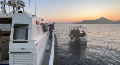 Marmaris'te 17 düzensiz göçmen kurtarıldı