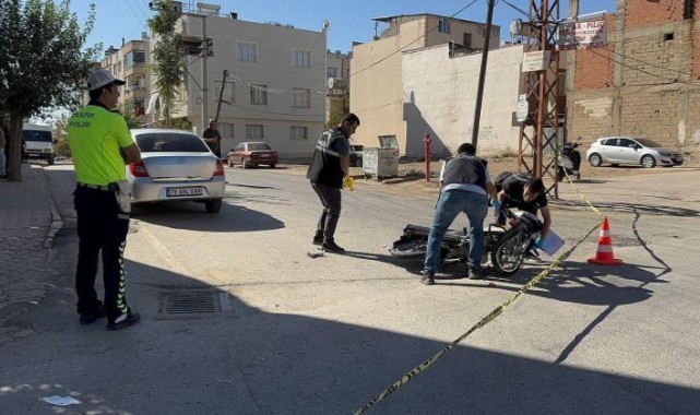 Motosiklet ile otomobil çarpıştı: 1 ağır yaralı
