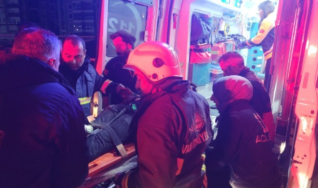 Motosiklet vince arkadan çarptı: 1 ölü, 2 yaralı