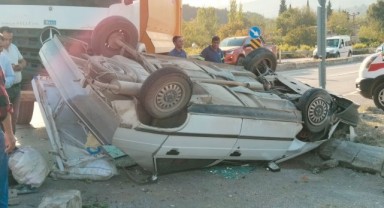 Osmaniye'de otomobil ile kamyonet çarpıştı: 3 yaralı