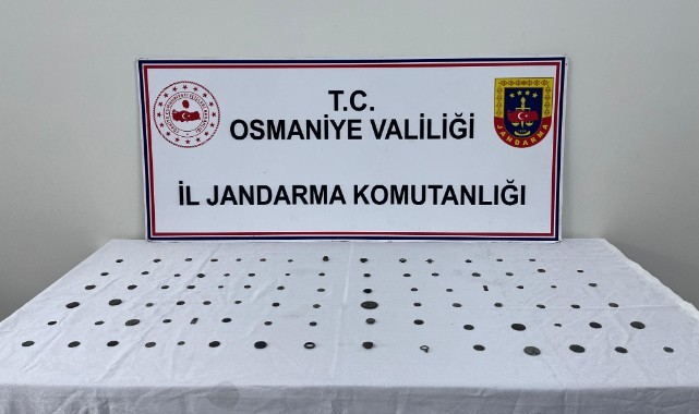 Osmaniye'de tarihi eser operasyonu: 89 adet sikke bulundu
