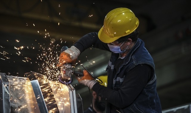 Sanayi üretimi yıllık bazda azaldı