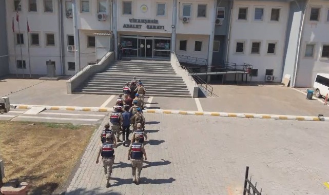 Şanlıurfa'da 24 adrese operasyon! 8 kişi tutuklandı
