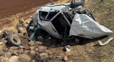 Şanlıurfa'da devrilen otomobildeki 5 kişi yaralandı