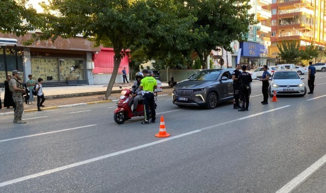 Şanlıurfa'da gece saatinde dev operasyon: 11 gözaltı