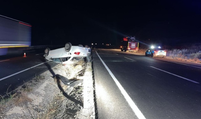 Sivas'ta trafik kazası: 2 ölü, 1 yaralı