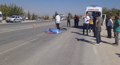 Tırın çarptığı kadın hayatını kaybetti