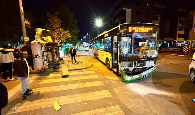 Yolcu otobüsü ile pikap çarpıştı: 6 yaralı