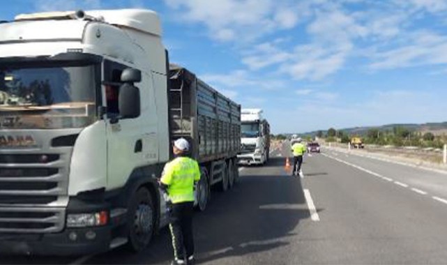 Yurt genelinde 2 milyondan fazla araç denetlendi! Cezalar peş peşe