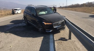 Ağrı’da trafik kazası: 3 yaralı