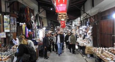Ara tatilde tarihi mekanlar turistlerin akınına uğradı