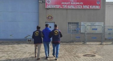 Aranan dolandırıcı JASAT baskınıyla yakalandı