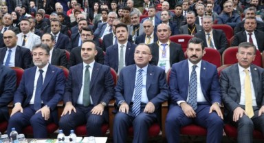 Bakan Yumaklı ve Kacır “Hassas Tarım Projesi”ni tanıttı