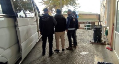 Balıkesir’de 16 düzensiz göçmen ve 2 organizatör yakalandı