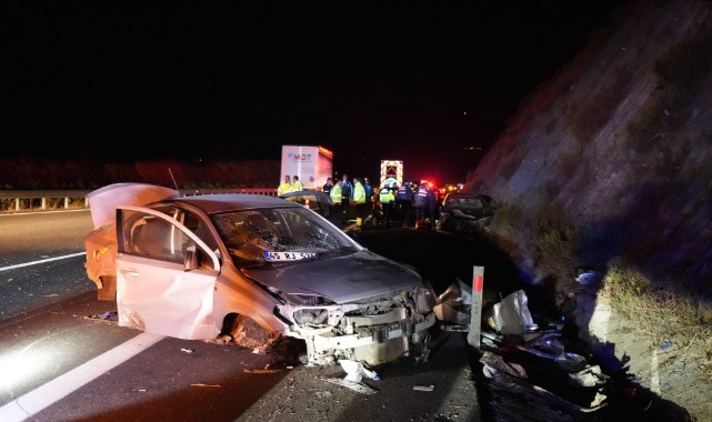 Balıkesir'de tır dehşet saçtı: 1 ölü, 9 yaralı