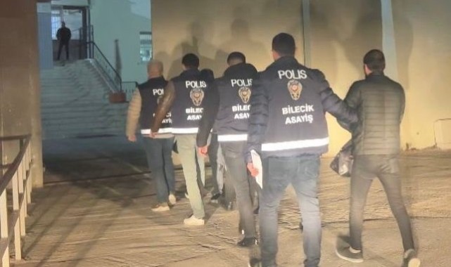 Belediyelere ait sahte kaşe yaparak vurgun yapan çete çökertildi