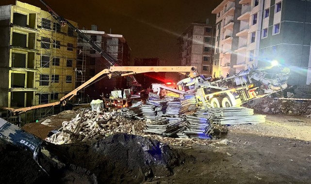 Beton döküm aracı devrildi: 1 ölü