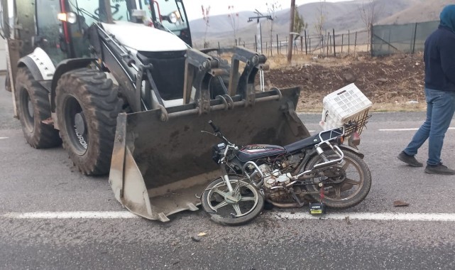 Elazığ’da iş makinesi ile motosiklet çarpıştı: 1 ölü