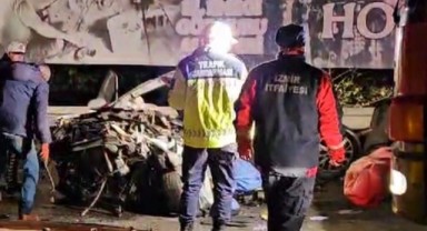 Freni boşalan kamyon 7 aracı biçti: 3 ölü, 7 yaralı