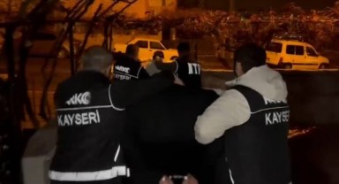 Güvercin yuvasındaki valizden 5 kilo uyuşturucu çıktı