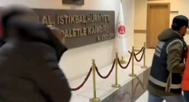 Havalimanı'nda kaçak altın operasyonu: 16 kilo altına el konuldu