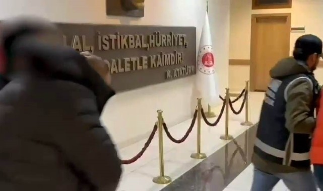 Havalimanı'nda kaçak altın operasyonu: 16 kilo altına el konuldu
