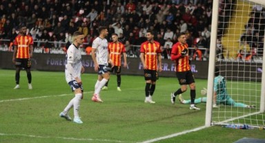 Kayserispor sezonun en farklı yenilgisini Fenerbahçe'den aldı
