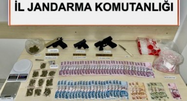 Kiralık villada uyuşturucu baskını: 6 gözaltı