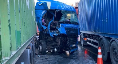 Mahkumları taşıyan cezaevi aracı kazaya karıştı: 5 yaralı