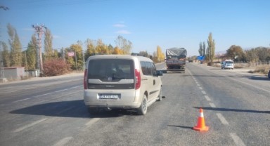 Malatya'da tır ile hafif ticari araç çarpıştı: 1 yaralı