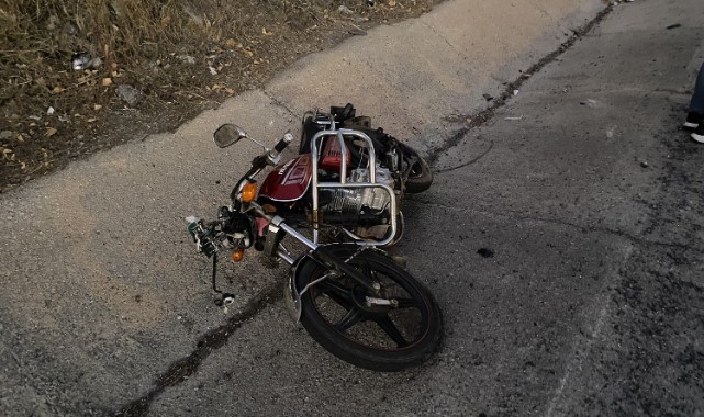 Motosiklet ile otomobil çarpıştı: 1 ağır yaralı