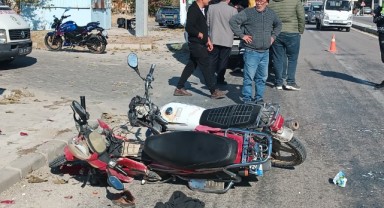 Motosikletlerin çarpıştığı kazada sürücüler ağır yaralandı