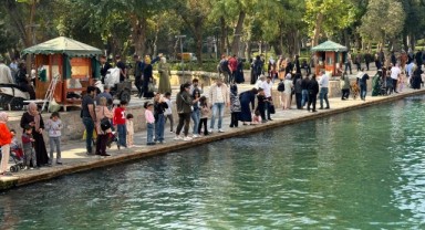 Şanlıurfa'da hafta sonu hareketliliği yaşanıyor