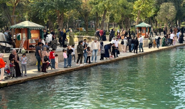 Şanlıurfa'da hafta sonu hareketliliği yaşanıyor