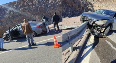 Şanlıurfa’da otomobil bariyere saplandı: 1 yaralı
