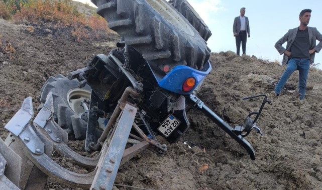 Şanlıurfa'nın komşusu Adıyaman'da traktör devrildi! Yaralı var