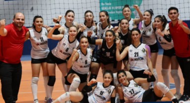 Viranşehir Voleybol SK set vermeden kazandı