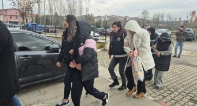 Yatırım yönlendirmesi yöntemiyle 384 bin TL dolandırdılar