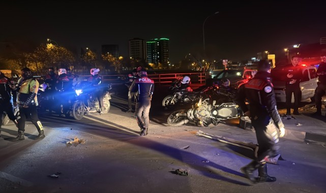Adana'da polis ekibi kaza yaptı: Yaralılar var