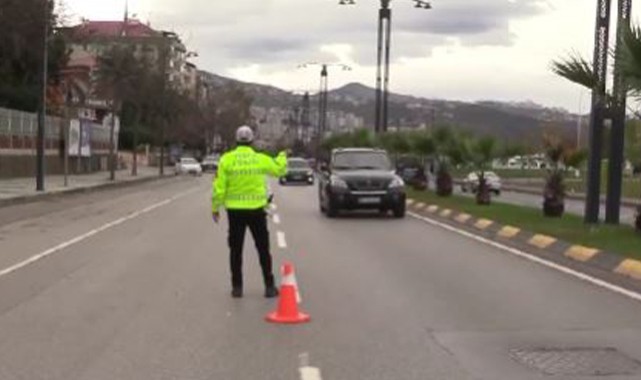 Bakan Yerlikaya duyurdu! 454 bin 24 araç ve sürücüye ceza
