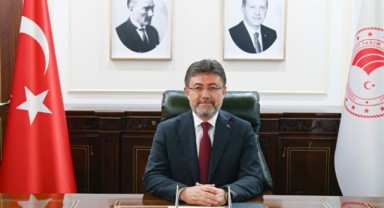 Bakan Yumaklı Ceylanpınar'daki çiftlikte incelemele yaptı
