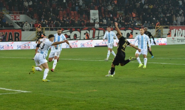 Çorum FK - Erzurumspor FK karşılaşmasında son düdük ikinci kez çaldı