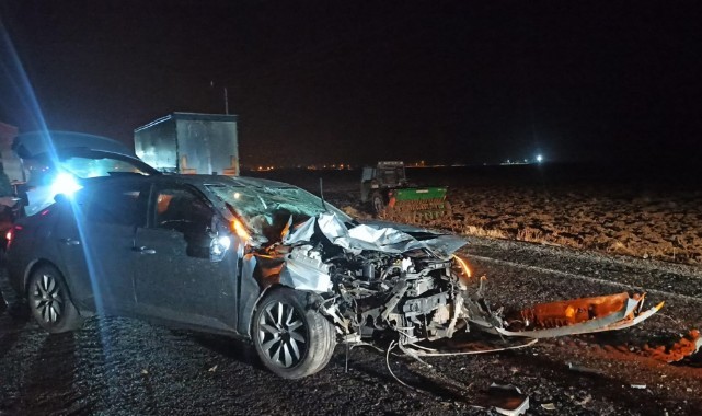 Otomobille çarpışan traktörün sürücüsü yaralandı