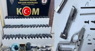 Siverek'te Silah Kaçakçılığı Operasyonu: Binlerce Tabanca Parçası Ele Geçirildi