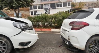 Yoğun sis beraberinde kaza getirdi