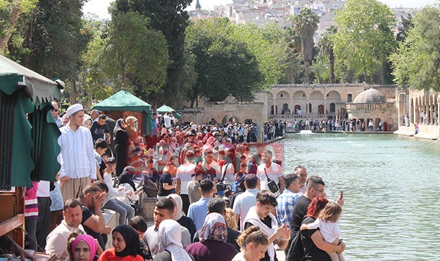 Emekli bayram ikramiyesi 2025 son durum! Zam oranı belli oldu mu? ne zaman yatacak, kimlere verilecek?