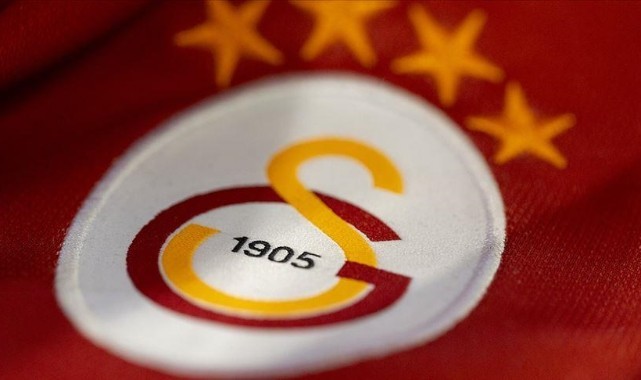 Galatasaray, başarılı futbolcuların sözleşmesini uzattı