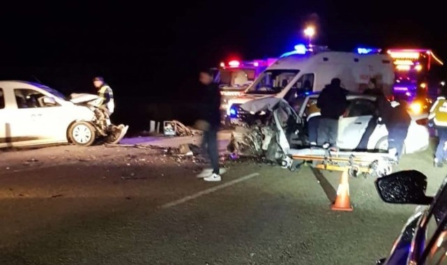 Konya'da iki araç çarpıştı! Çok sayıda yaralı