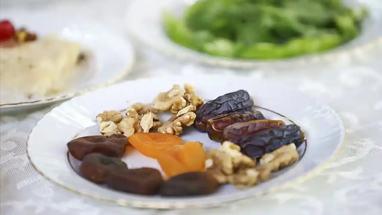 Sahura kalkmadan oruç tutulur mu? Diyanet cevap verdi